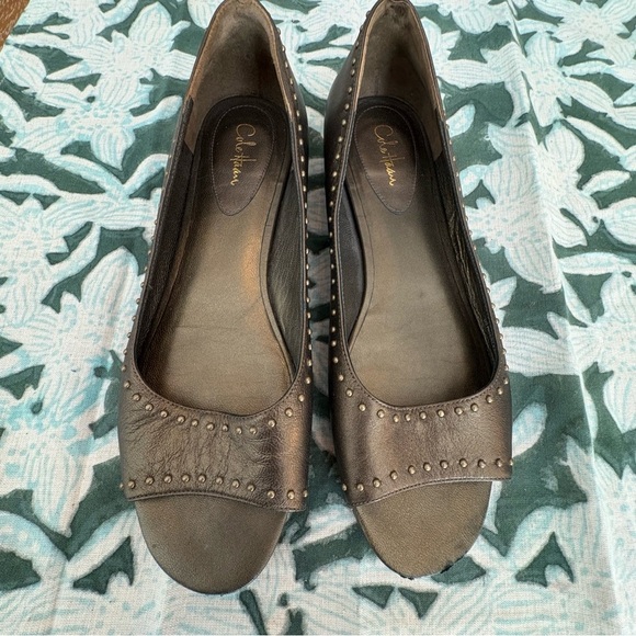 Cole Haan Bronze Shimmering Open Toe Flats Studded, Size 8B - Picture 4 of 11